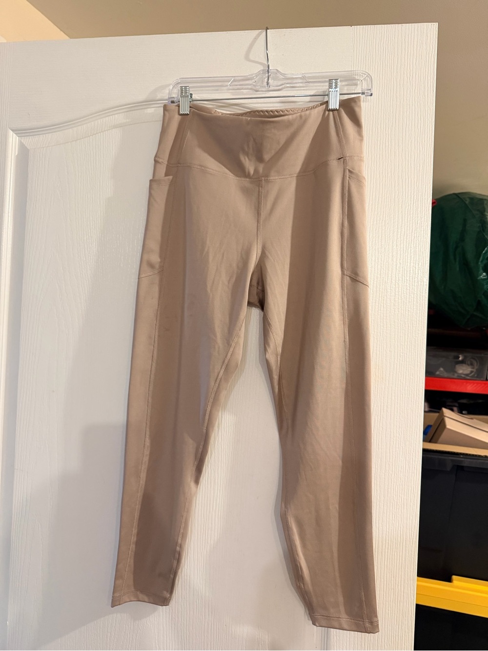 VSX Neutral-Tone High-Waist Leggings with Side Pockets